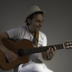 Dani Fergal guitarra española